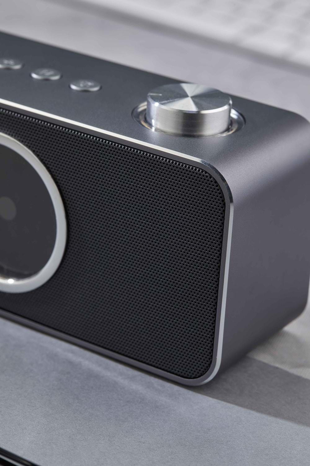 SAATLİ BLUETOOTH HOPARLÖR