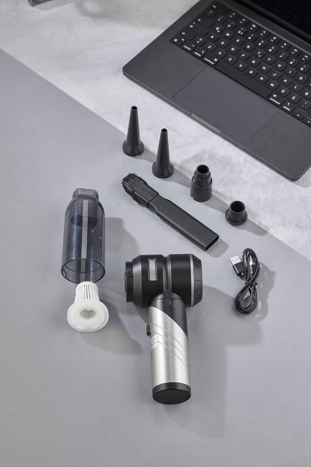 VAKUMLU OTO SÜPÜRGESİ